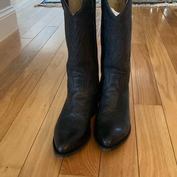 Frye Billy Pull on tall black leather  9 M - Picture 12 of 15